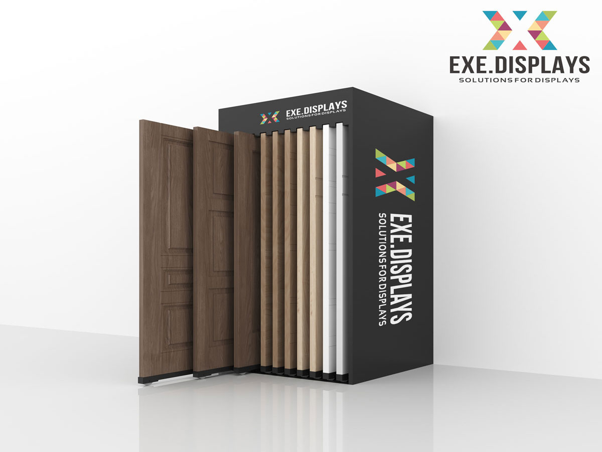 r2b-door-display-stand